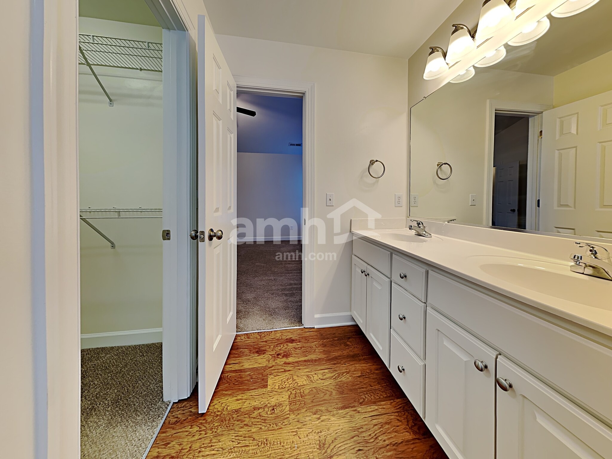 Building Photo - 1513 Bowmore Pl