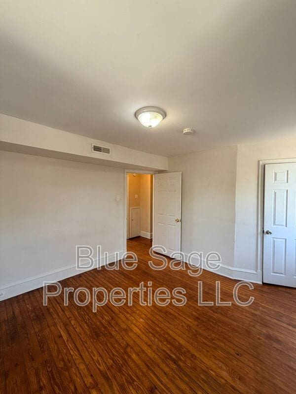 Building Photo - 601 Littlecroft Rd