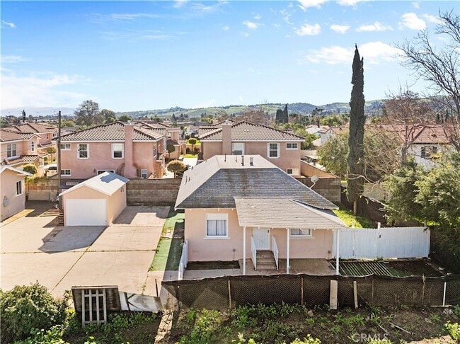 Building Photo - 1445 S Rebecca St