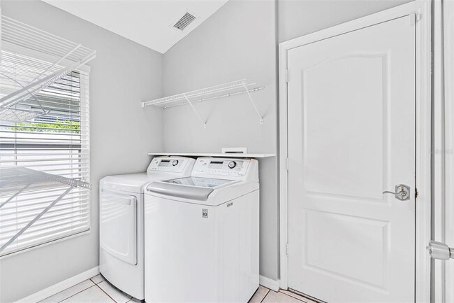 Building Photo - 15316 Lake Bella Vista Dr
