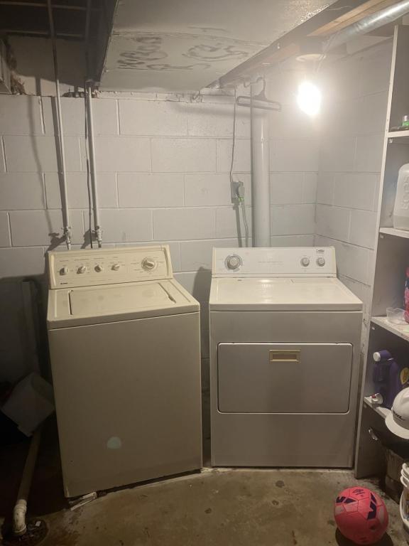 Building Photo - 529 S Jackson St