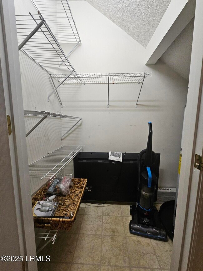 Building Photo - 1105 13th St