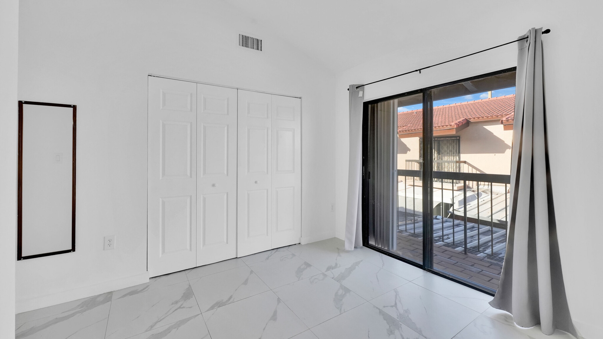 Building Photo - 1917 SW 107th Ave