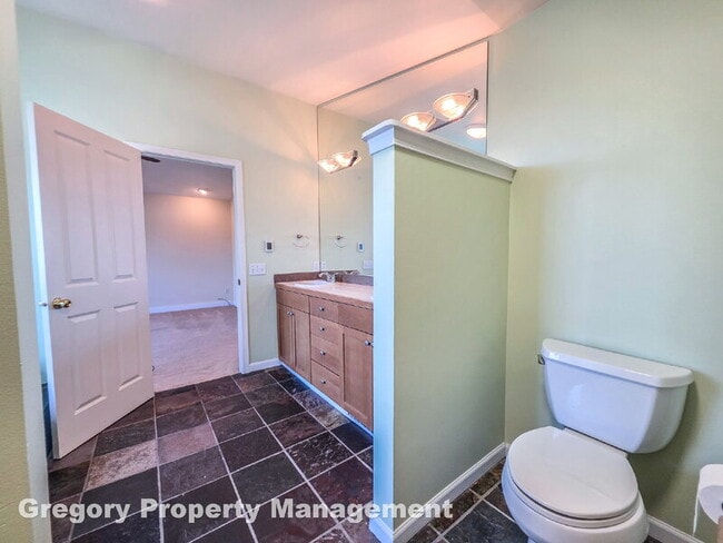 Building Photo - 12026 89th Pl NE