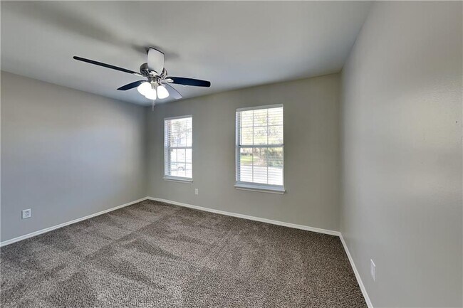 Building Photo - 110 Pine Rise Ct