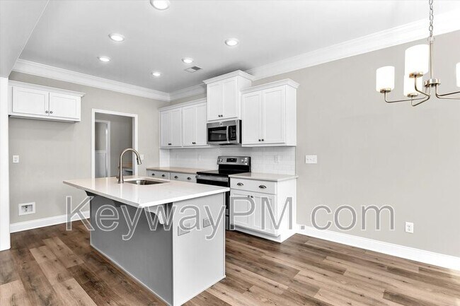 Building Photo - 5995 Big Pond Trl