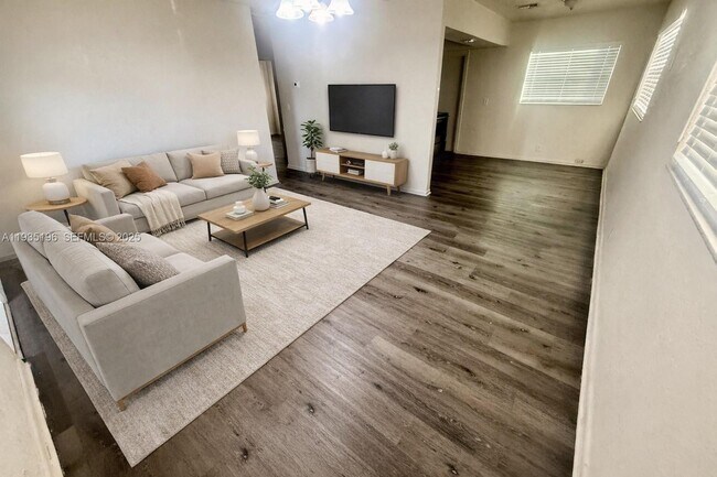 Building Photo - 1132 NW 30th Ave