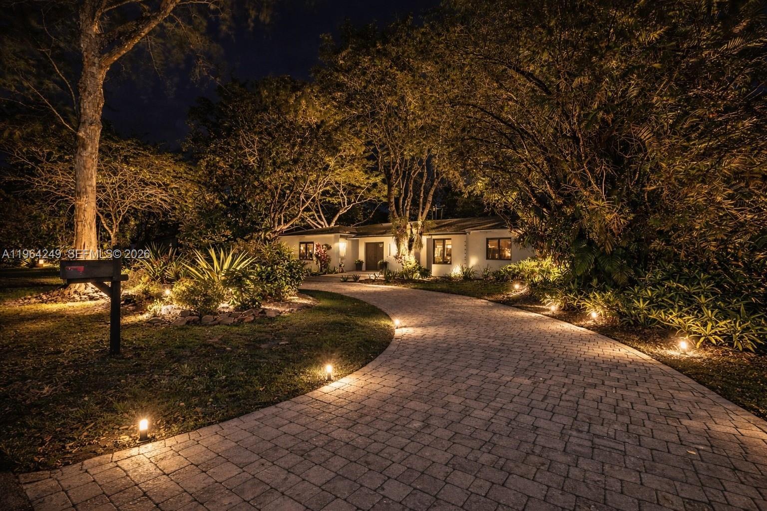 Building Photo - 17203 SW 78th Pl