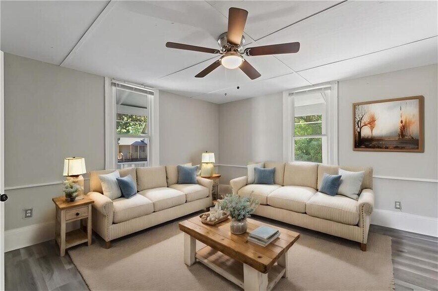 Building Photo - 212 W Quilly St