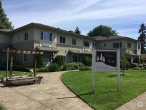 Building Photo - Fisher Ridge