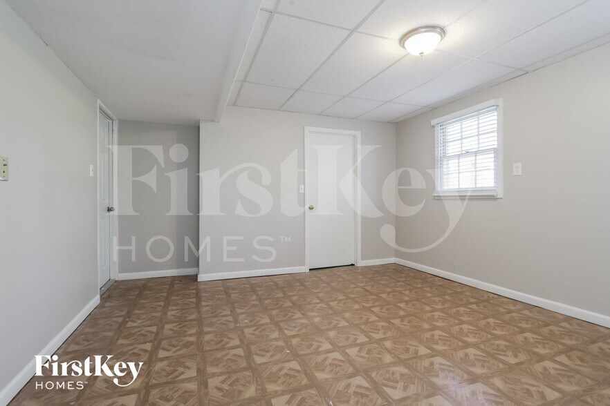 Building Photo - 1459 Ridgeland Ct SW