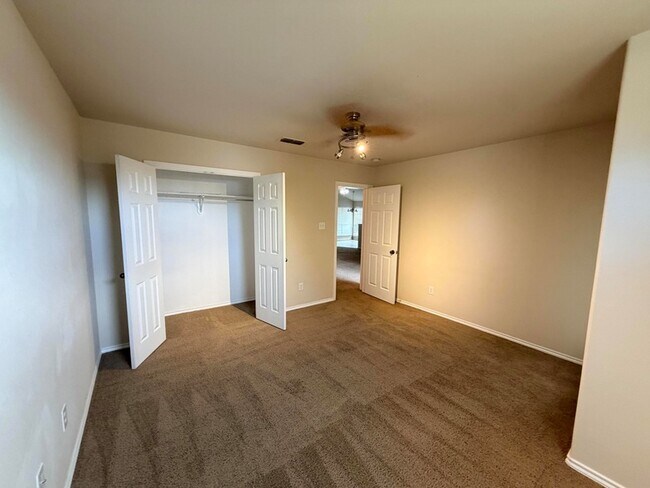 Building Photo - 6548 84th St