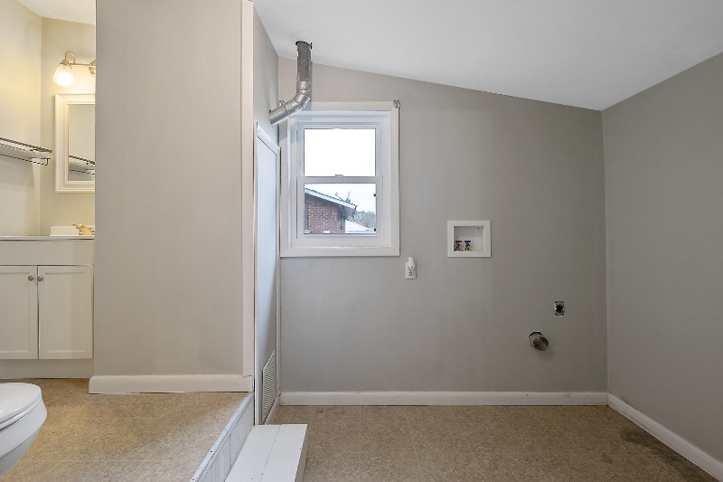 Building Photo - 4442 Wellington Dr