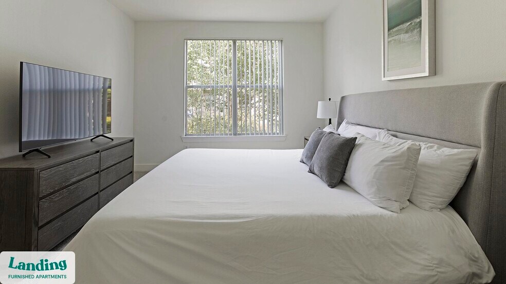 Building Photo - 7373 Valley View Ln