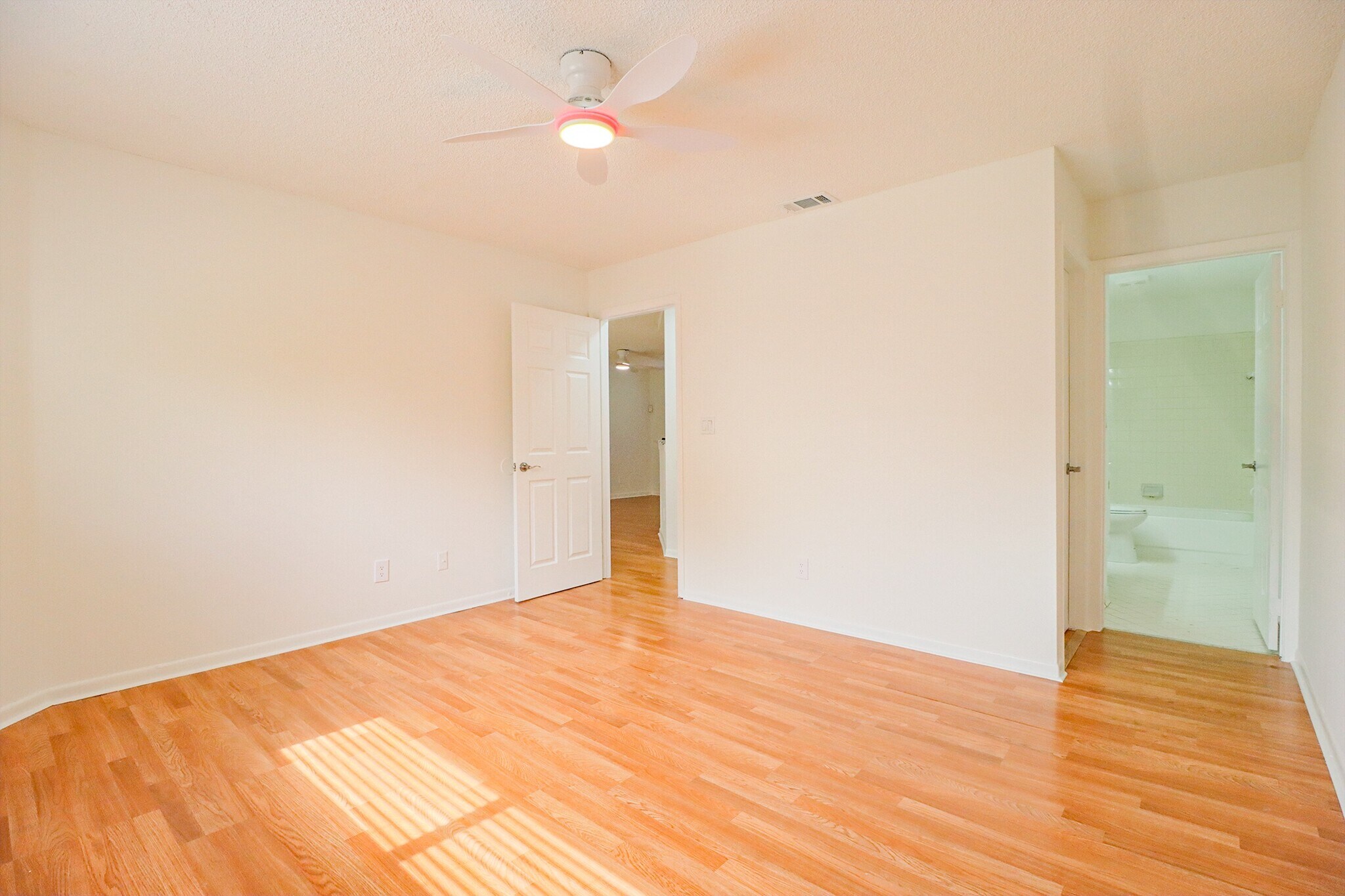 Building Photo - 3453 NW 44th St