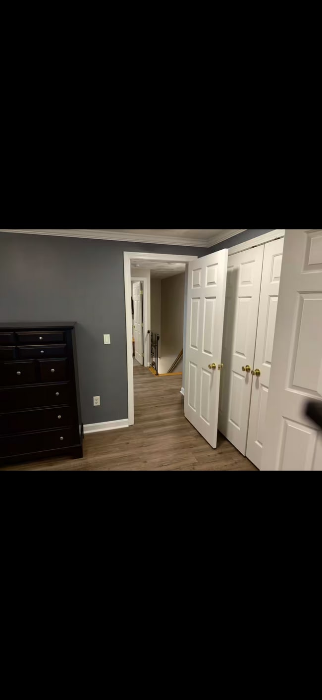 Building Photo - 63 Henry St