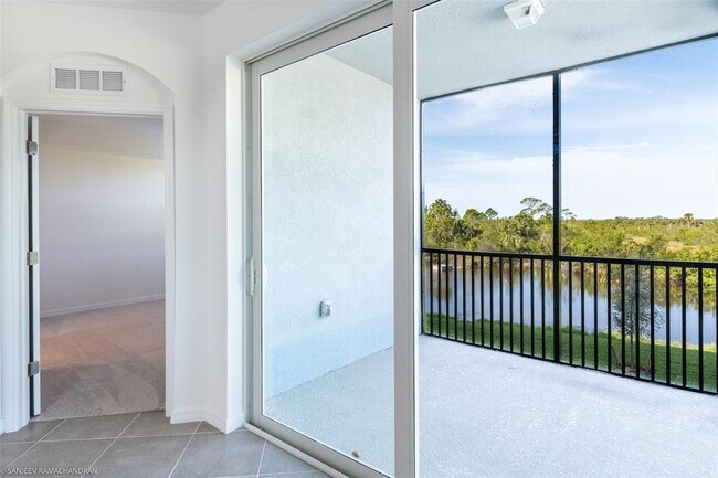 Building Photo - 14121 Heritage Landing Blvd