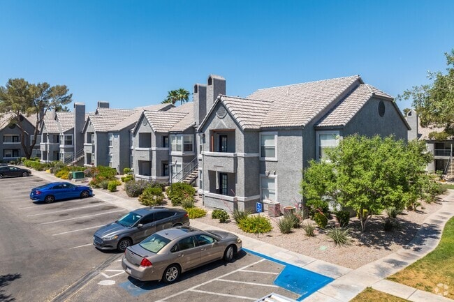 Building Photo - The Quinn