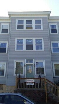 Building Photo - 30 Courtland Rd