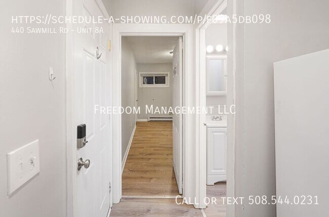 Building Photo - 440 Sawmill Rd