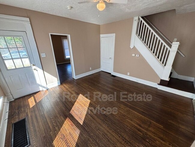 Building Photo - 920 Garden Ave