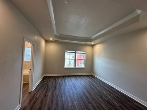 Building Photo - 116 Spring Grove Way