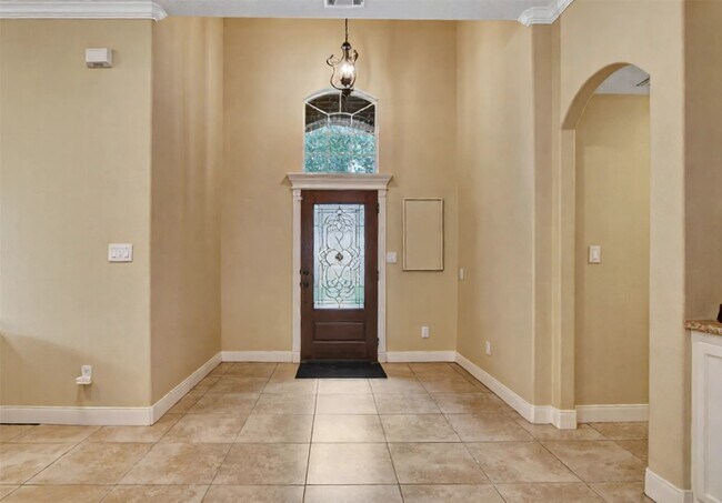 Building Photo - 11807 Briarwood Ln