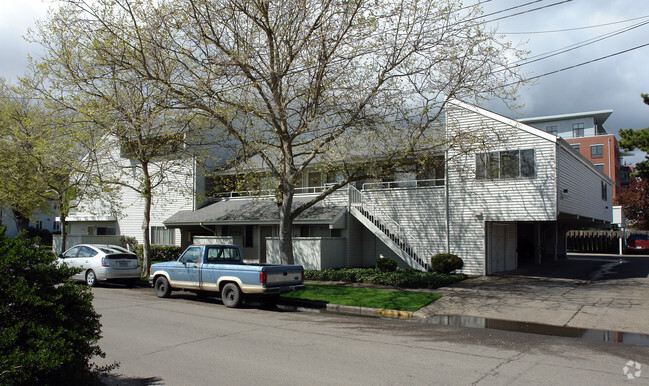 Building Photo - 15th & Olive Apartments