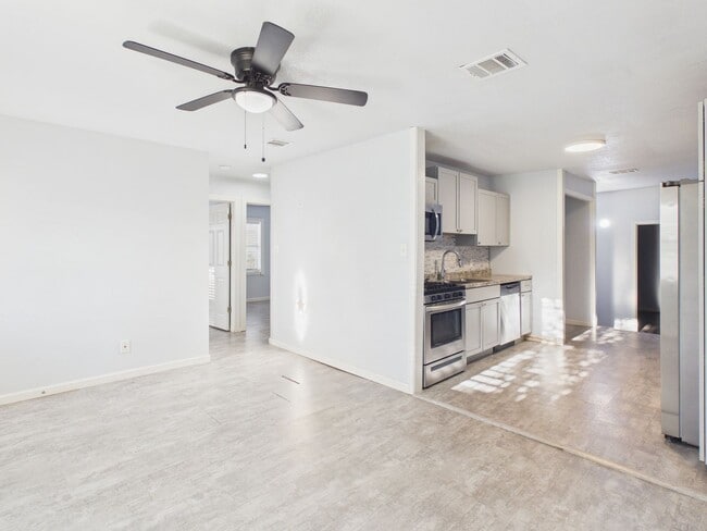 Building Photo - 4620 S Hayden St