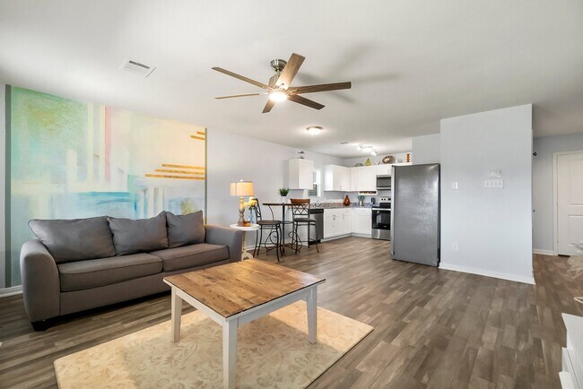 Building Photo - 14182 Harlequin Dr