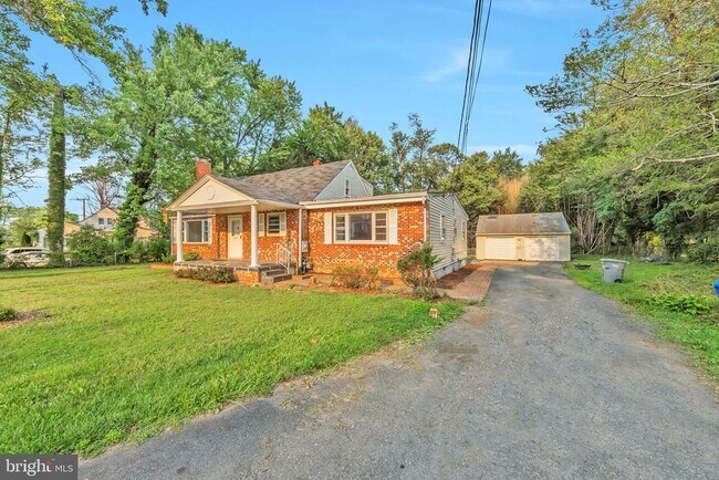 Building Photo - 3307 Beechtree Ln