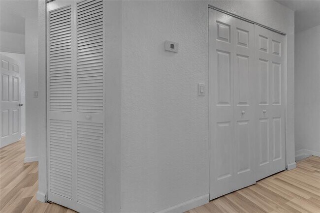 Building Photo - 5509 NW 90th Ave