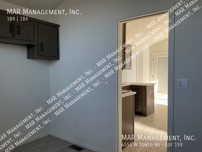 Building Photo - 4555 W Tonto Rd