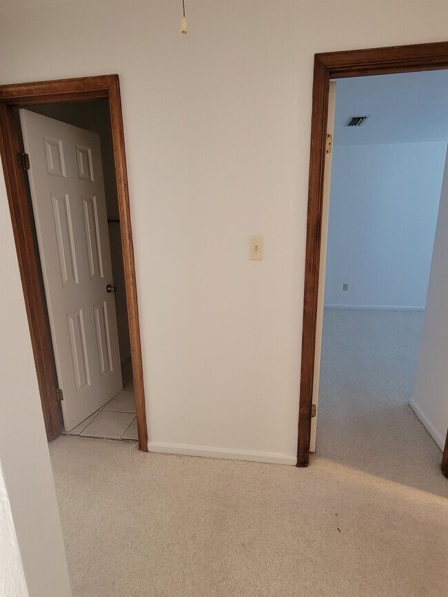 Building Photo - 1303 Snowflake Cir