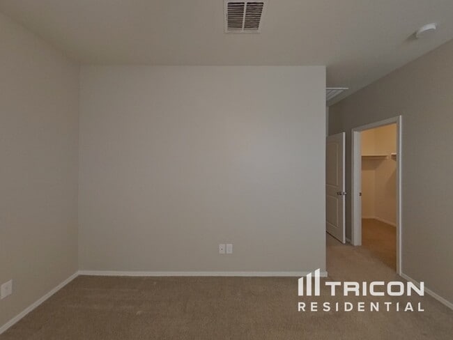 Building Photo - 17030 N Rosemont St