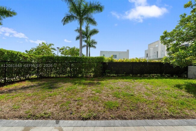 Building Photo - 6810 NW 103rd Pl