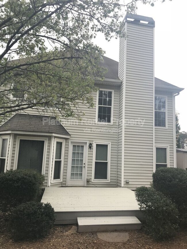 Building Photo - 1020 Twin Brook Ct NW