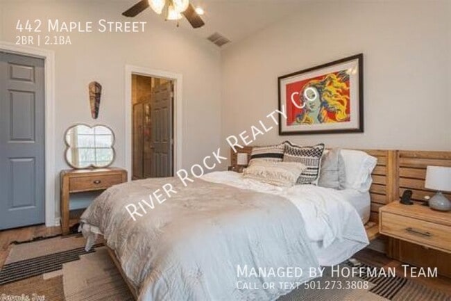 Building Photo - 442 Maple St