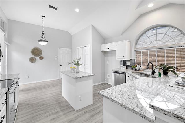Building Photo - 3116 Silver Springs Ln