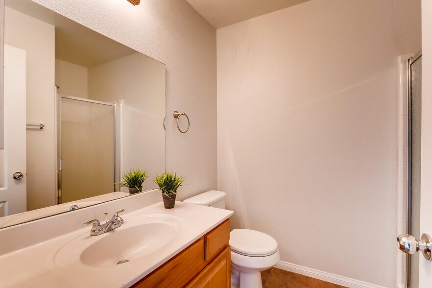 Building Photo - 2750 Fountain Ridge Ln