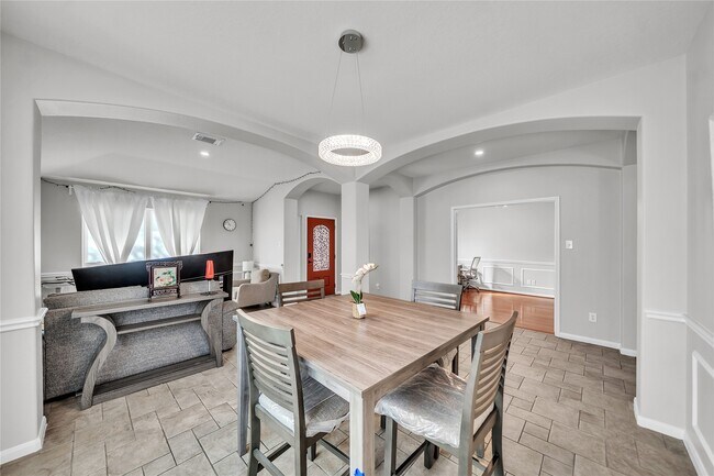 Building Photo - 26702 Hawkstone Ct