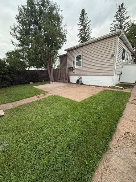 Back Yard - 1601 Crook Ave