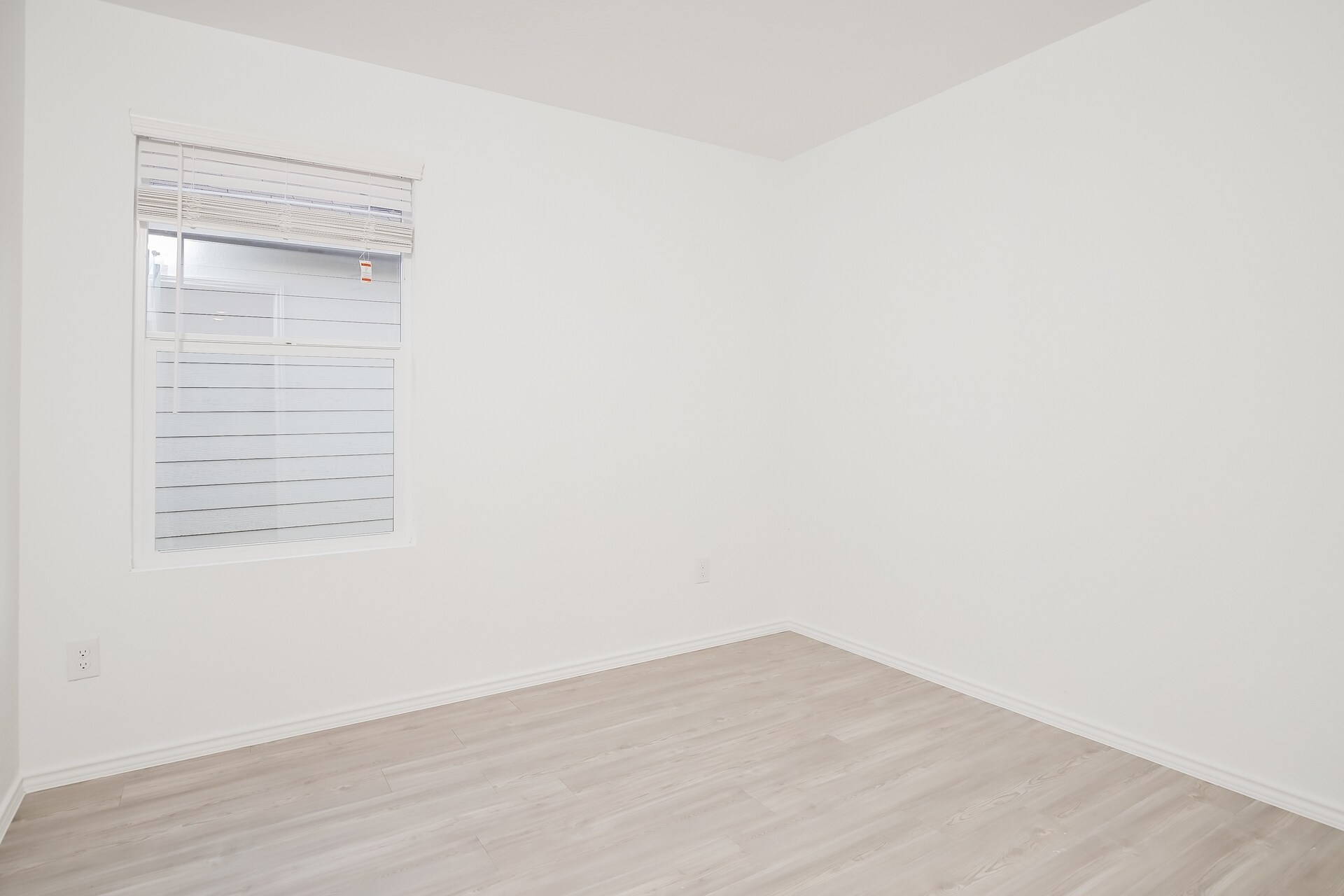 Building Photo - 2907 Millikan Dr