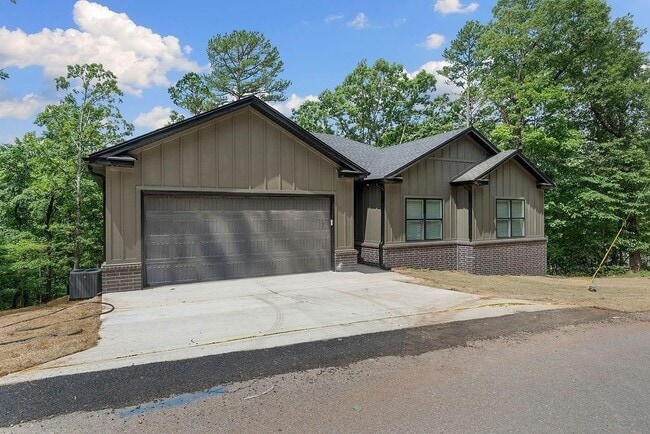 Building Photo - 17 Westmorland Dr