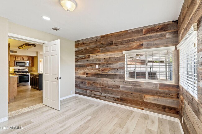 Building Photo - 3007 N 84th Pl