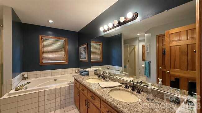 Building Photo - 16318 Stinson Cove Rd