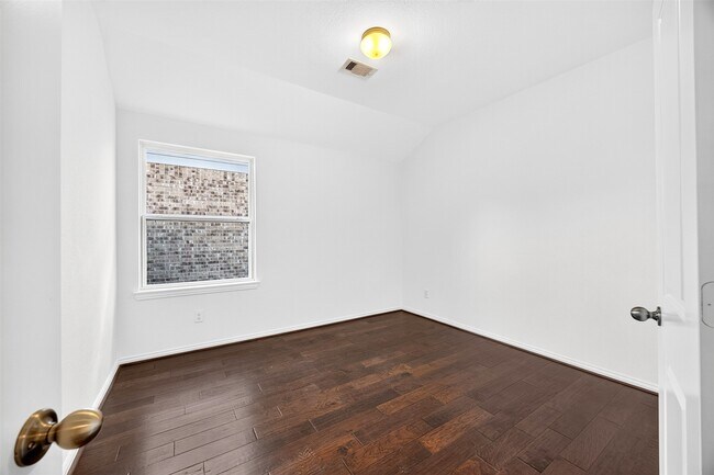 Building Photo - 16131 Sommerall Creek Ln