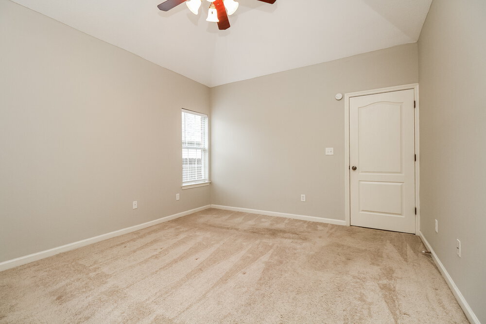 Building Photo - 10237 Hamilton View Dr