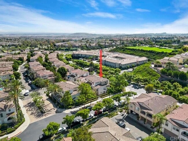 Building Photo - Updated with Pool, 3 Bd 2.5 Ba Chula Vista...