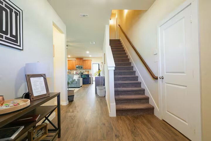 Building Photo - 2316 Paxton Way